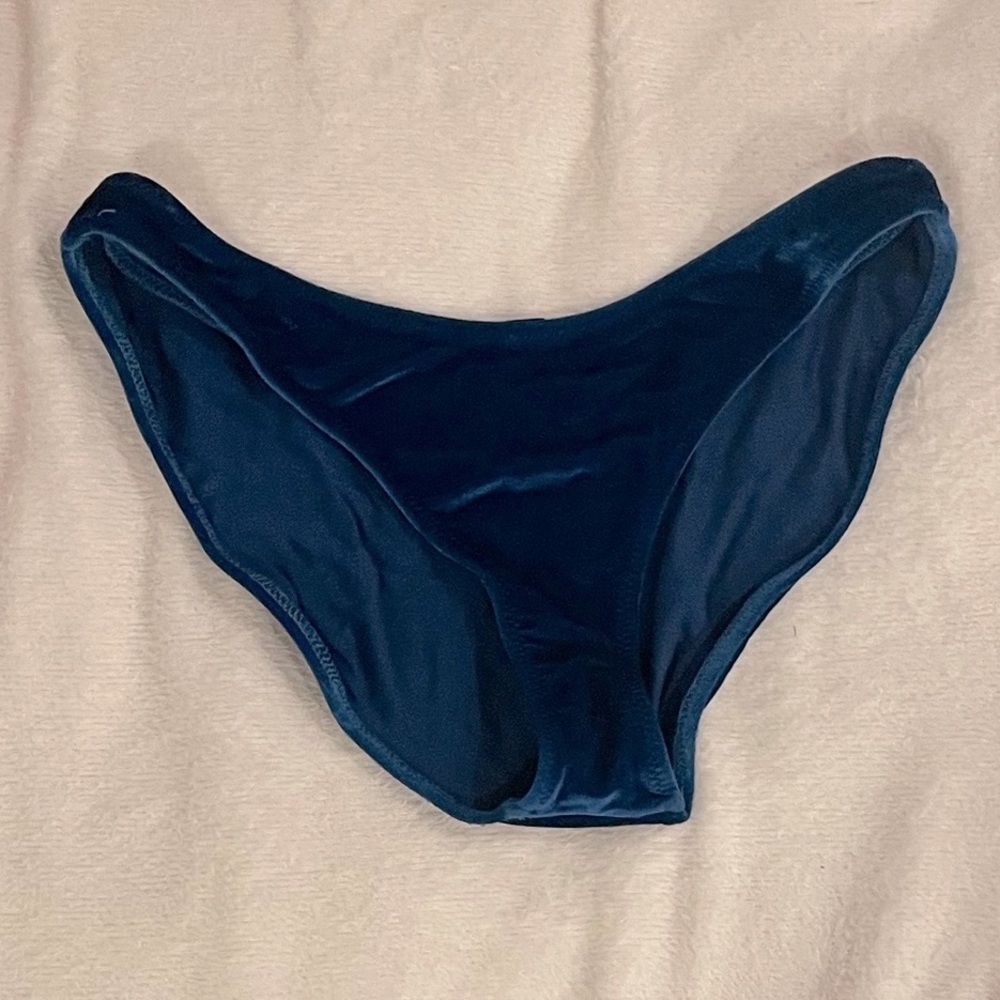 navy velvet triangl bikini bottoms size small